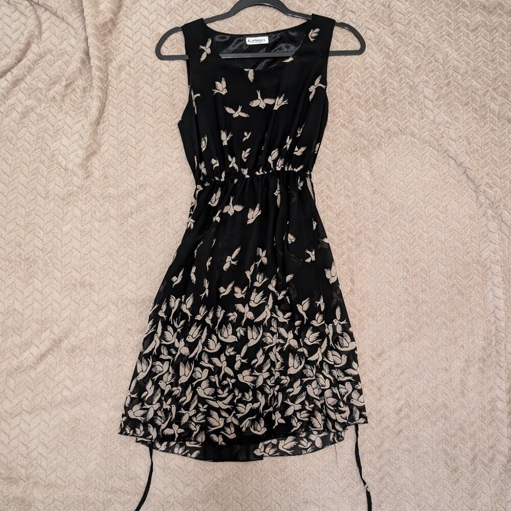 Cute flowy bird dress (with pockets!)